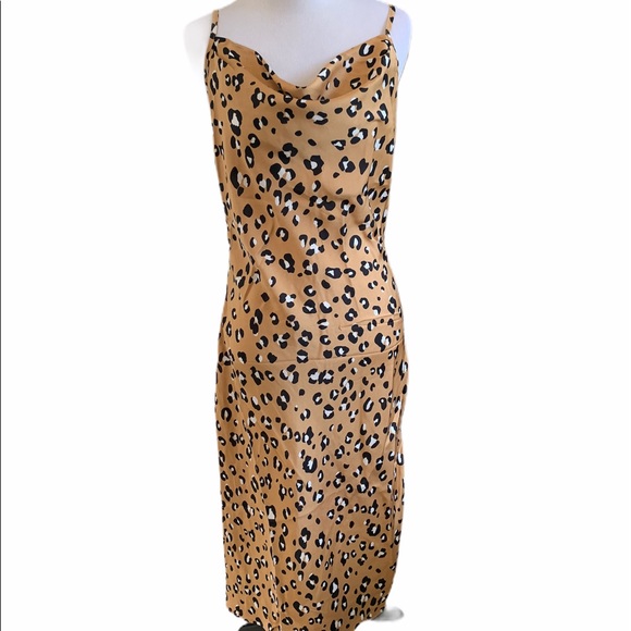 PERFECT LEOPARD DRESS - Picture 4 of 7